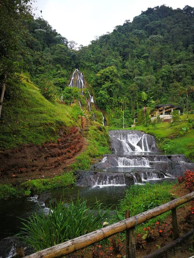 Santa Rosa Cabal The thermal hot springs of Santa Rosa de Cabal and the ruins of La ...